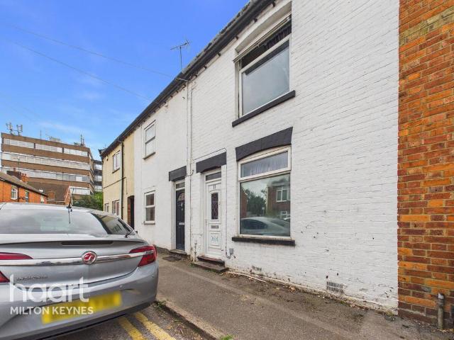 House for sale in Denbigh East, Milton Keynes