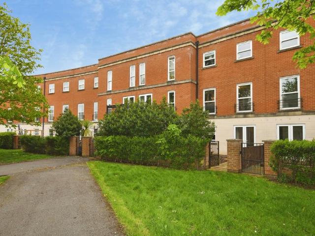 House for sale in Ermine West, Brayford