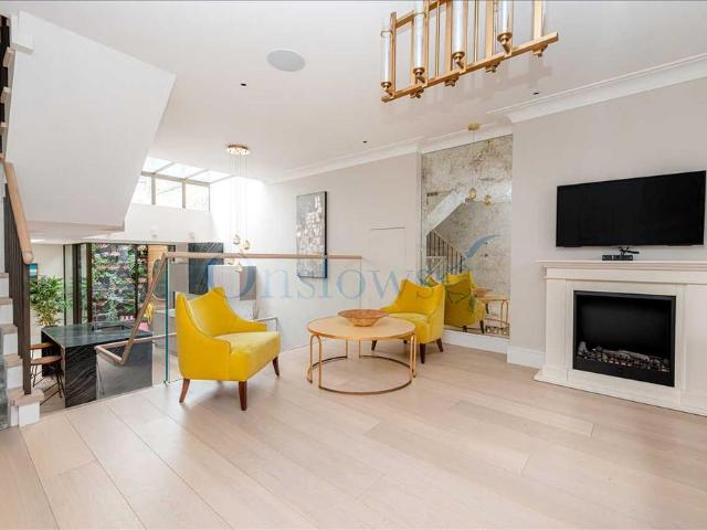House for sale in Chelsea, Greater London