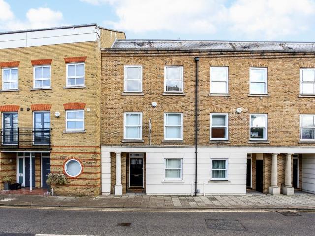 House for sale in Clewer Village, Windsor