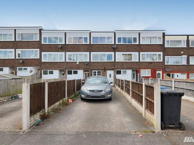 House for sale in The Brow, Halton