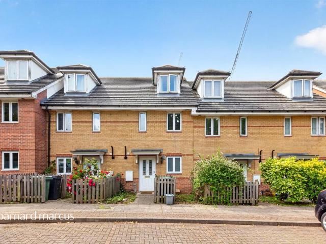 House for sale in London Borough of Lewisham, Bell Green