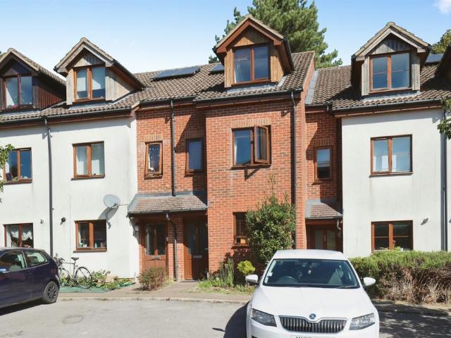 House for sale in High Wycombe Community Board, High Wycombe