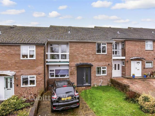 House for sale in Tattenham Corner, Red Hill