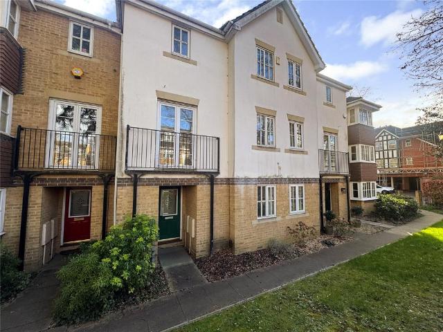 House for sale in Horsell, Woking