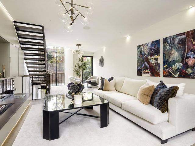 House for sale in Chelsea, Greater London