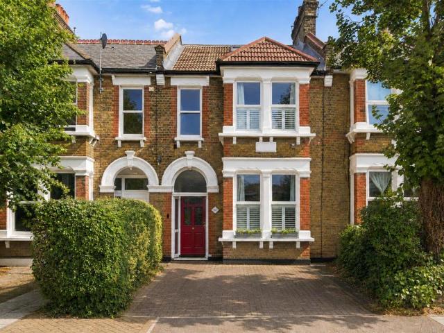 House for sale in London Borough of Lewisham, Greater London