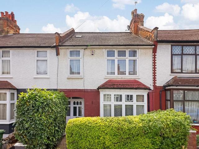House for sale in London Borough of Lewisham, Greater London
