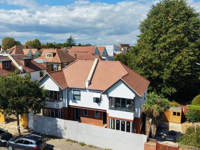 House for sale in Wanstead, Greater London