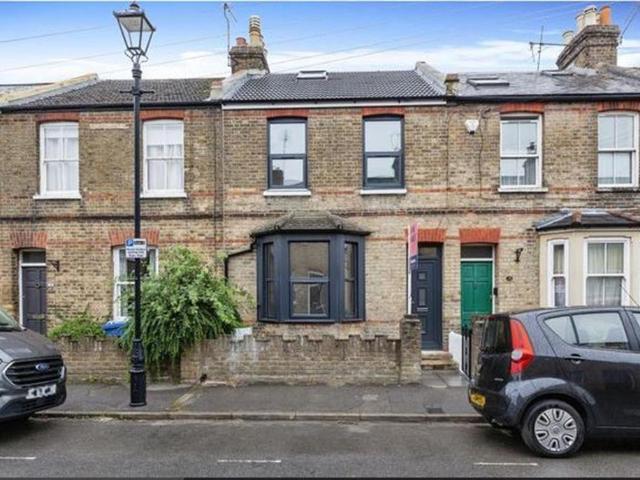 House for sale in Clewer Village, Windsor