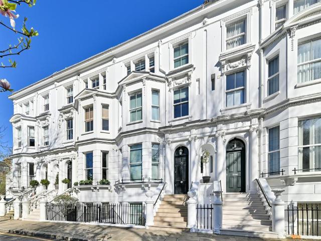 House for sale in Kensington, Greater London