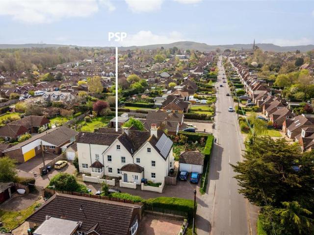House for sale in Perryfields, West Sussex