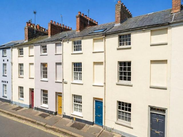 House for sale in St Leonards, Watergate