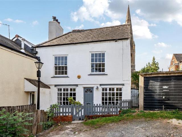 House for sale in St Thomas, Exeter