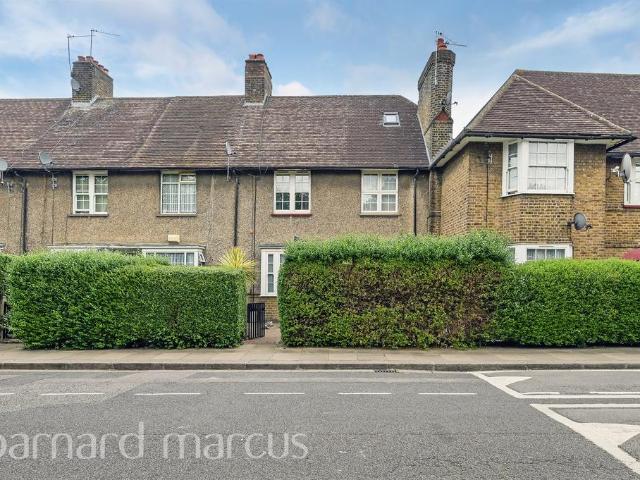 House for sale in Greater London