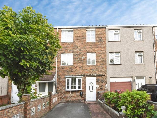 House for sale in London Borough of Havering, Greater London