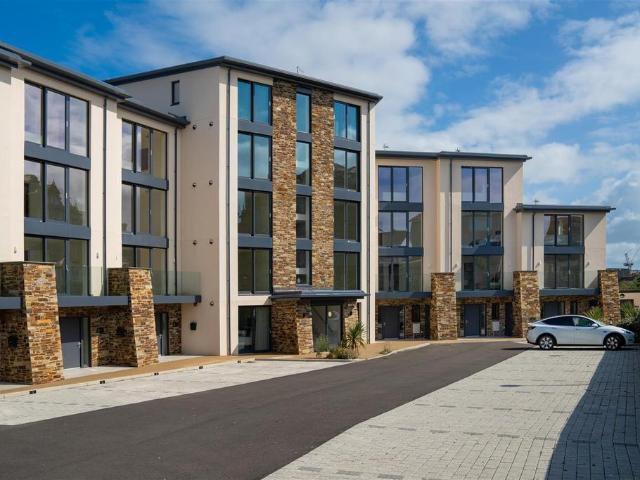 House for sale in Newquay, Cornwall