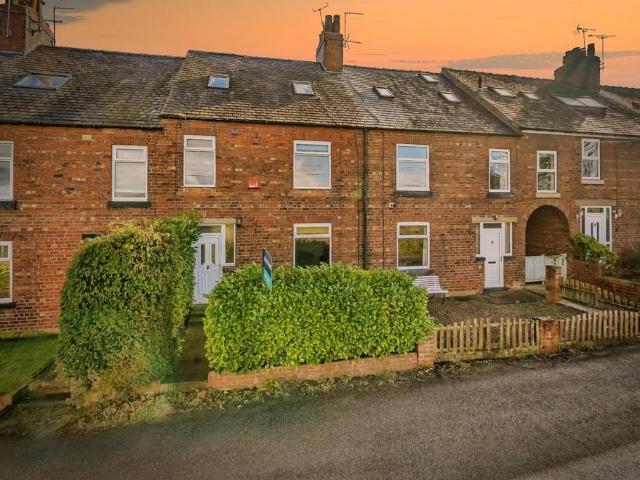 House for sale in Fishers Green, North Yorkshire