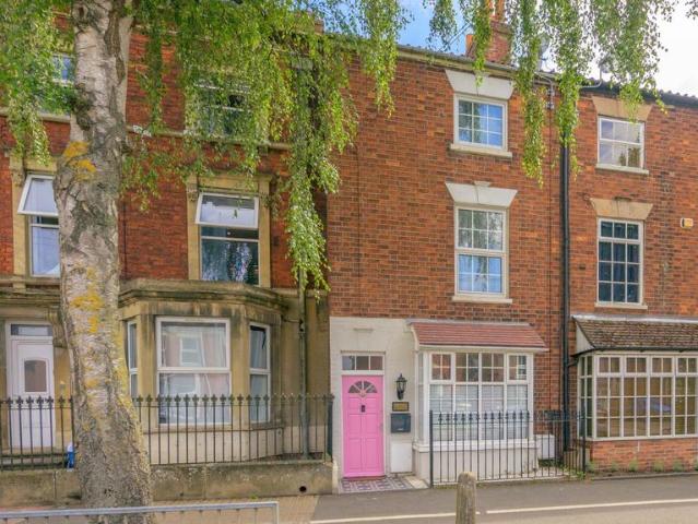 House for sale in Grantham, Barholm