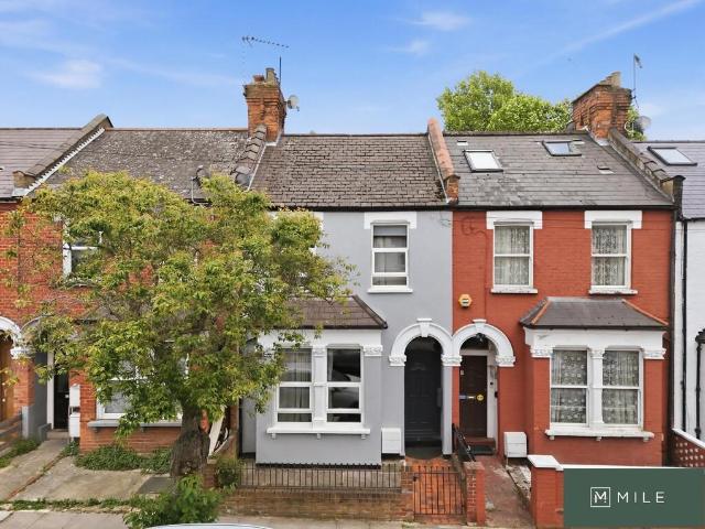 House for sale in College Park, Greater London