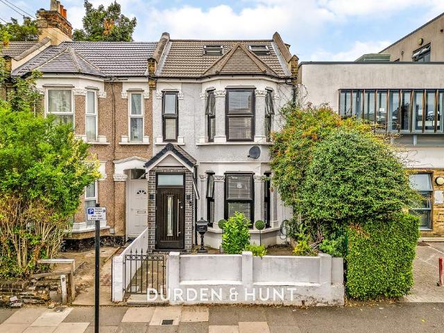 House for sale in London Borough of Newham, Greater London
