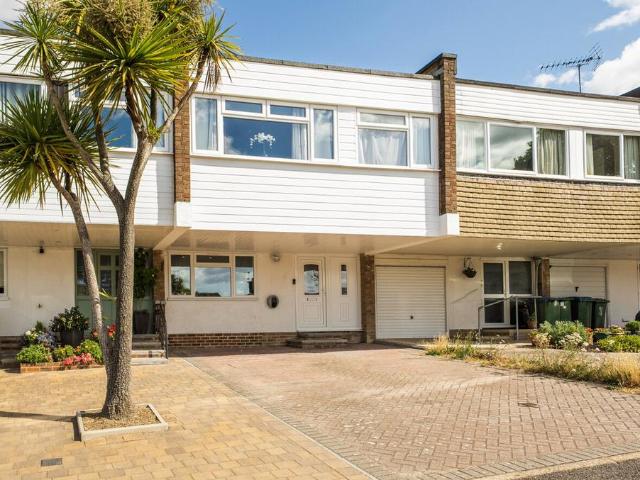 House for sale in Marehill, Horsham