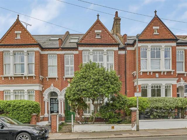House for sale in Balham, Greater London