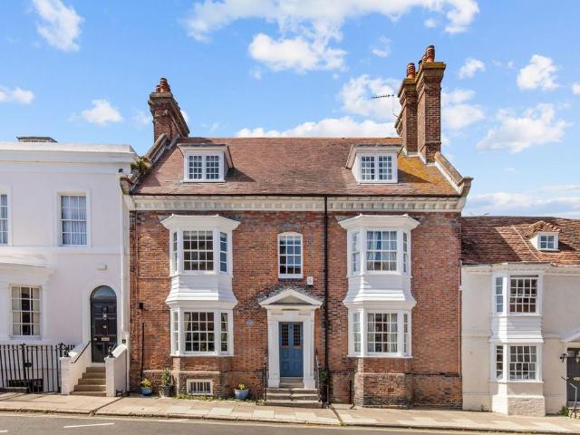 House for sale in Arundel, Clapham