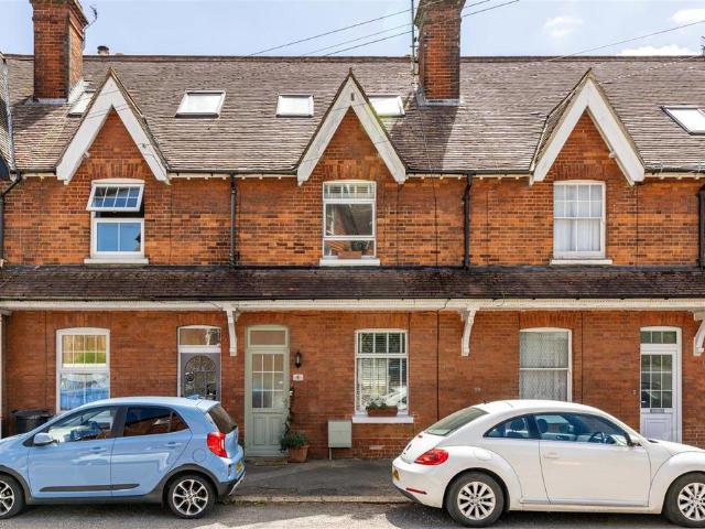 House for sale in South Nutfield, Tandridge