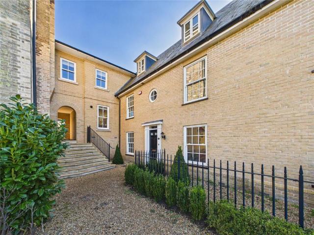 House for sale in Lawford, Dale Hill
