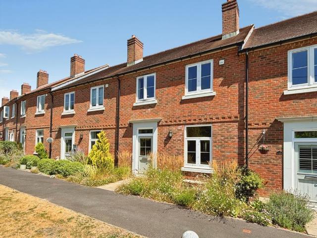 House for sale in Littlecote, West Sussex