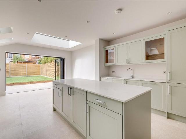 House for sale in Southfields, Greater London