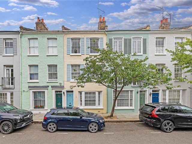 House for sale in Earl's Court, Greater London