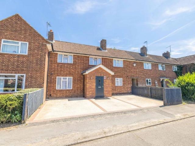 House for sale in Beaconsfield, Knotty Green