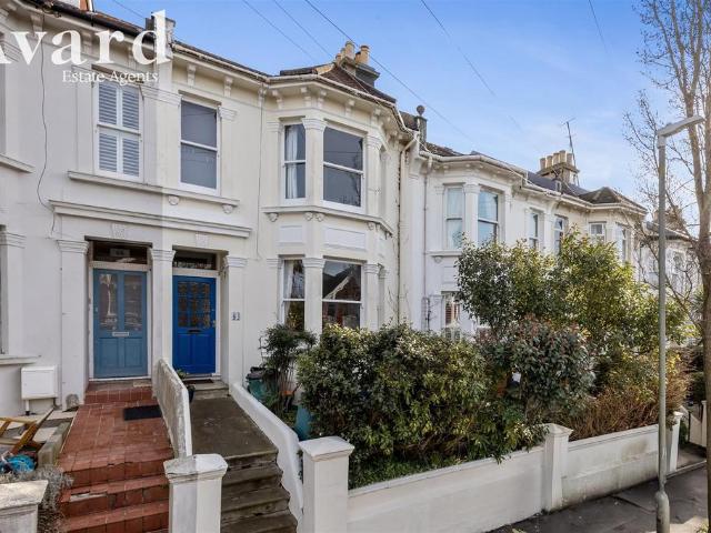 House for sale in Round Hill, Brighton & Hove