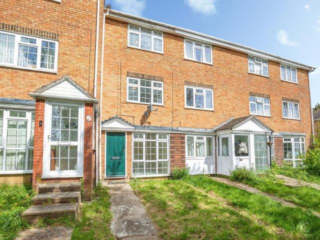 House for sale in Luton, Chatham