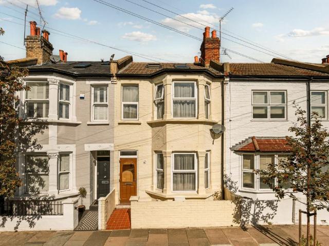 House for sale in London Borough of Hammersmith and Fulham, Greater London