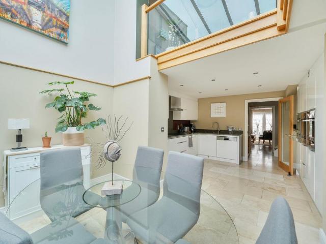 House for sale in Clewer Village, Windsor