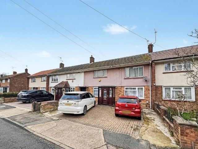 House for sale in Harmondsworth, Greater London