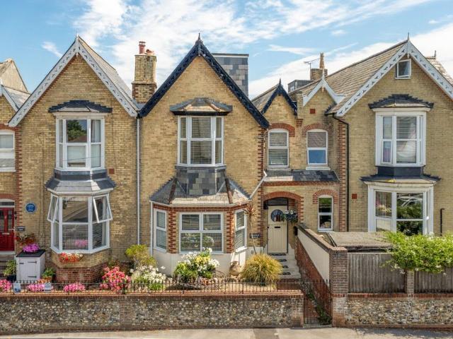 House for sale in Felpham, Clapham