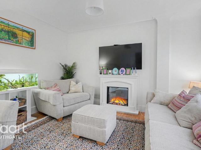 House for sale in Cockfosters, Greater London