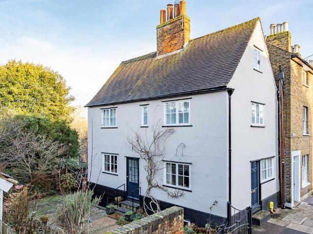 House for sale in Horn's Mill, East Hertfordshire