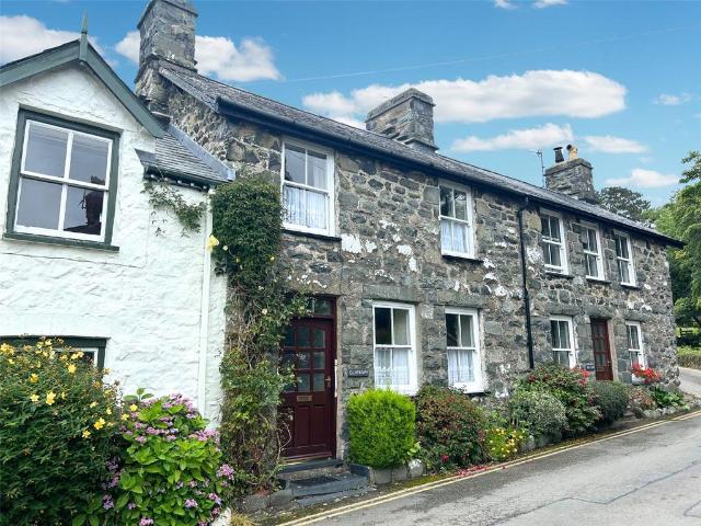 House for sale in Llwyngwril, Wales
