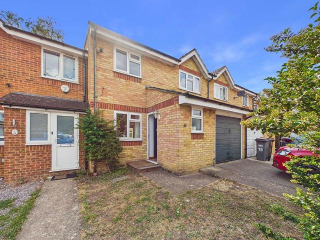 House for sale in London Borough of Hounslow, Lower Feltham