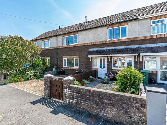 House for sale in Llanharry