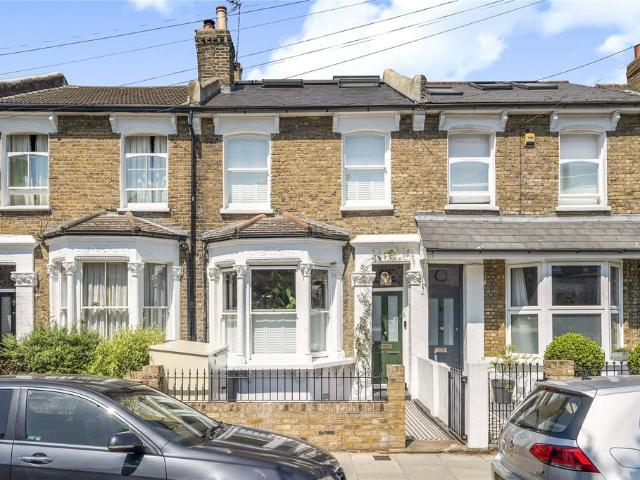House for sale in Bellenden, Greater London