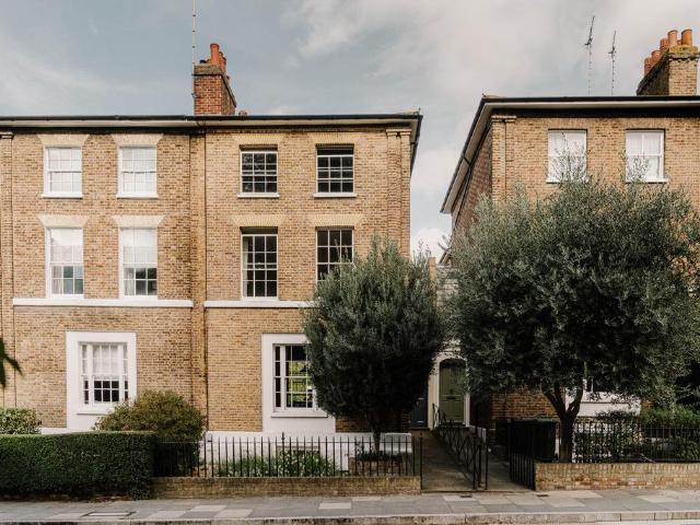 House for sale in Greenwich Town Centre, Greater London