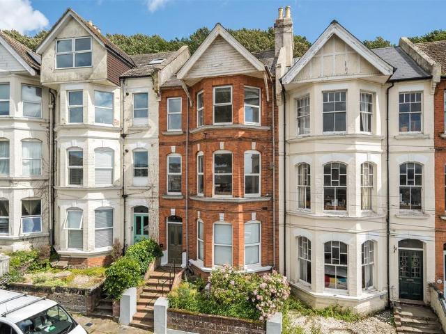 House for sale in Old Town, Guestling Green