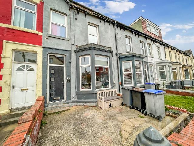 House for sale in Knowle, Blackpool