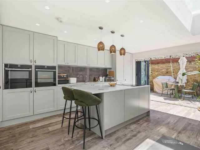 House for sale in Fulham, Greater London